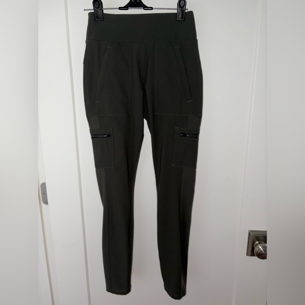 Athleta Headland Hybrid cargo pants sz 0 EUC LN